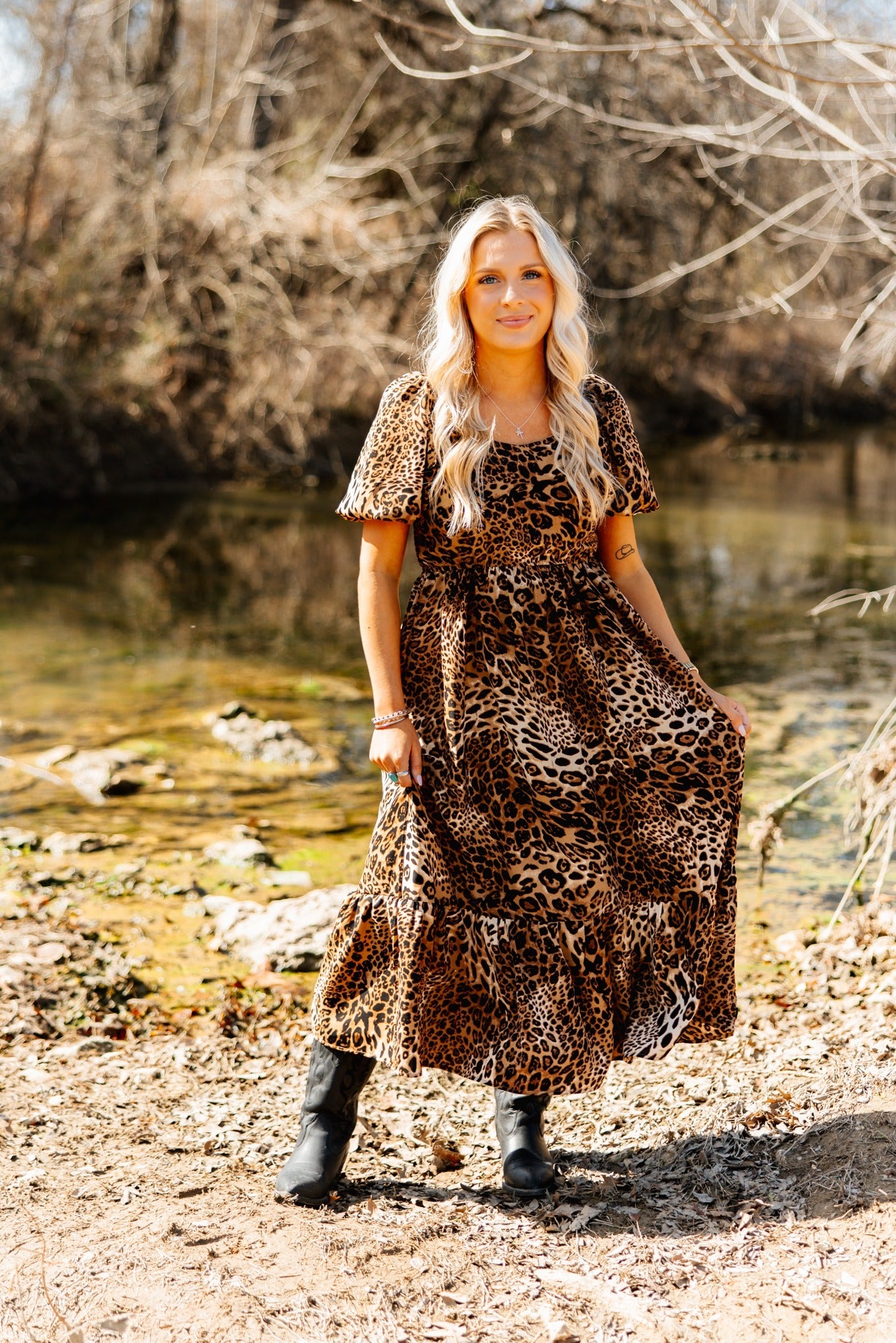 leopard midi dress Leopard-Print 100% Polyester Leopard print midi dress combines bold style with feminine structure Multi Leopard Print Short Sleeve