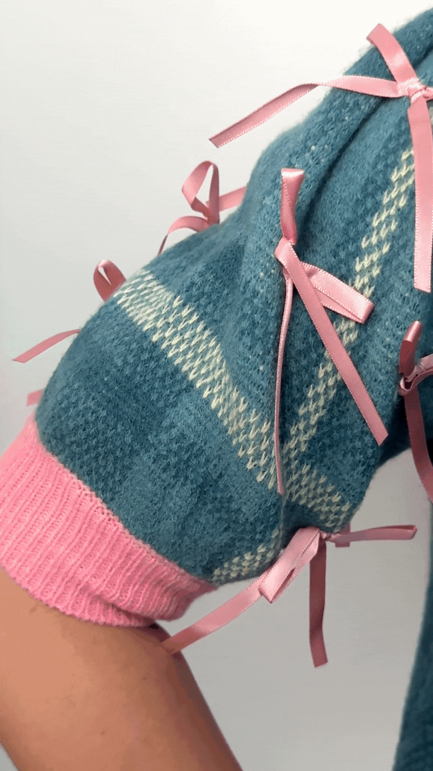 Plaid Sweater with Puff Sleeves