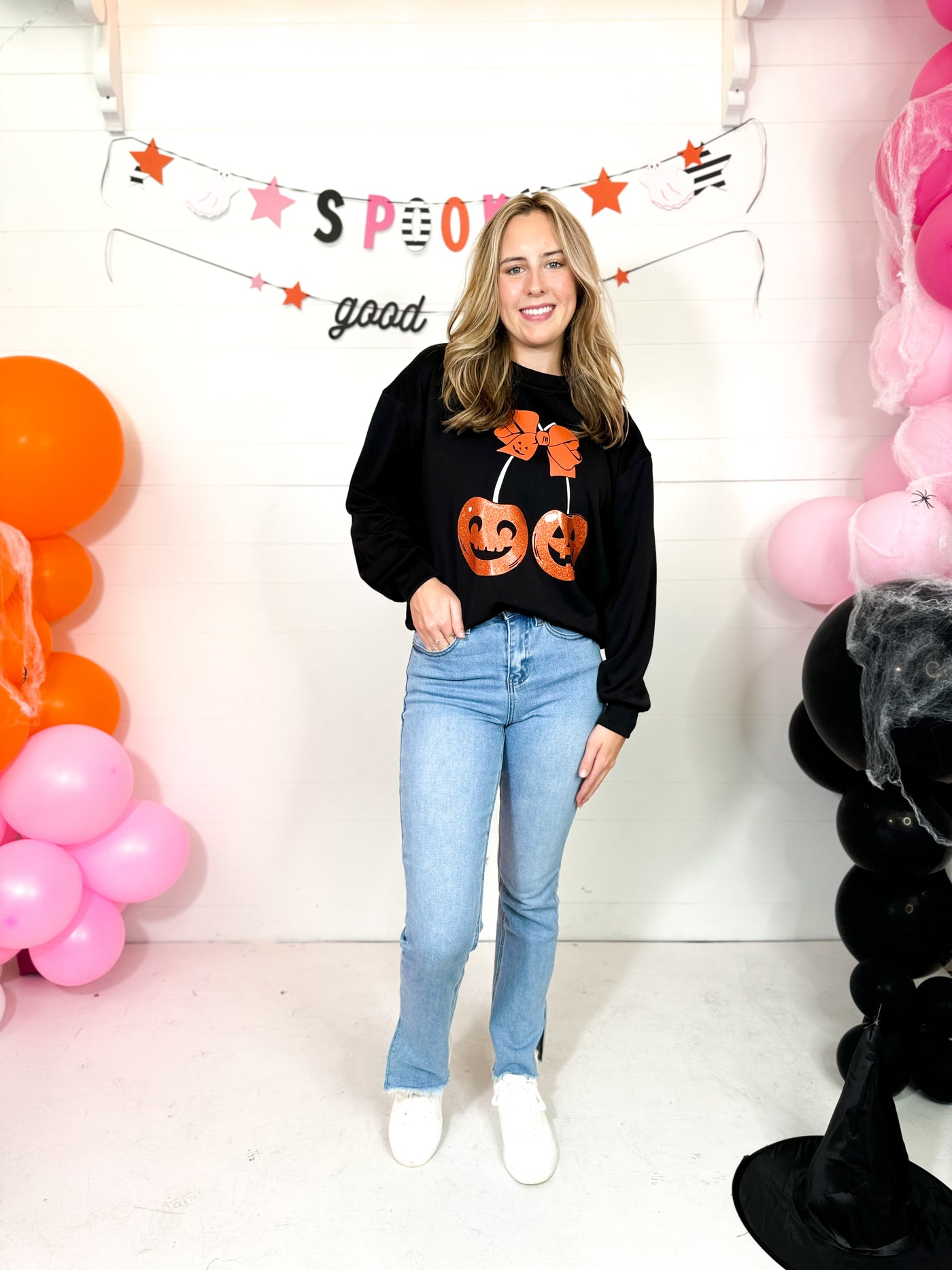 (WEB) Cherry Pumpkin Black Athletic Sweatshirt