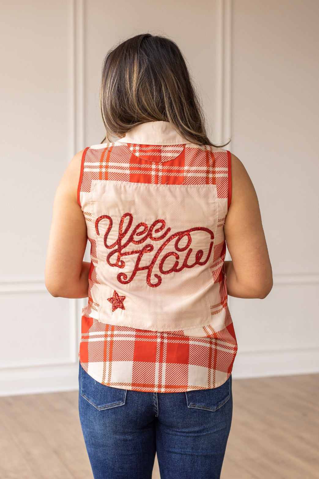 ‘Can I Get A Yee-Haw' Western Sleeveless Button-Up Shirt