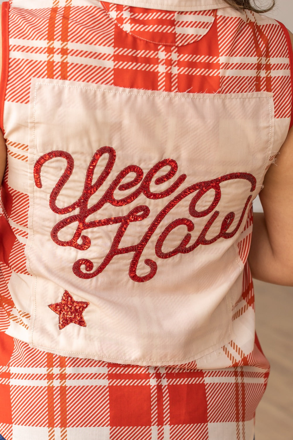 'Can I Get A Yee-Haw' Sleeveless Button Up