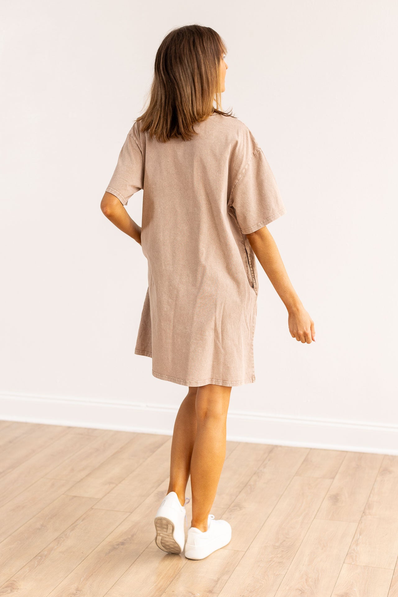 Guitar Tour T-Shirt Dress with Pockets, Beige