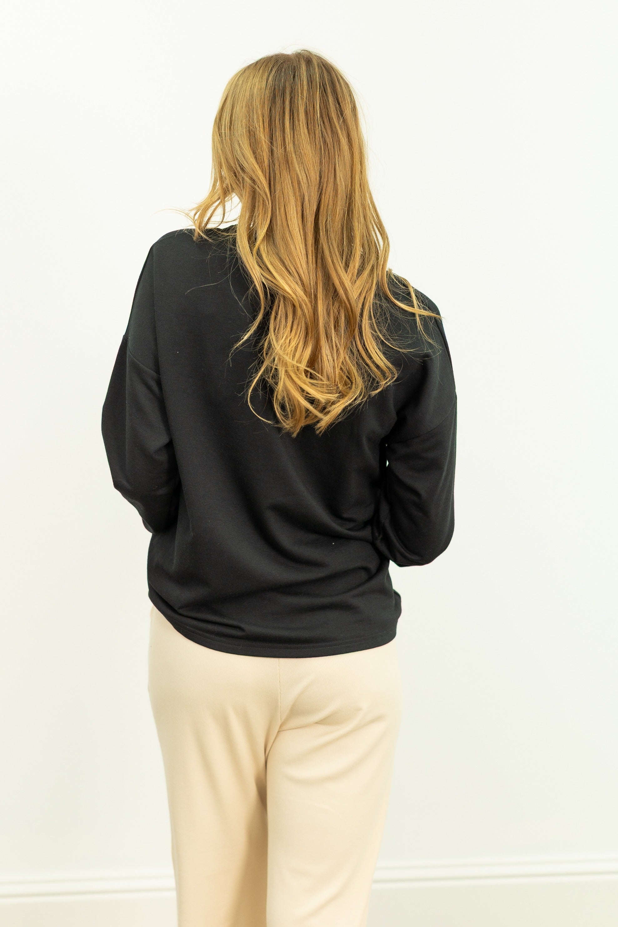 APRES on Light Weight Sweatshirt , Black