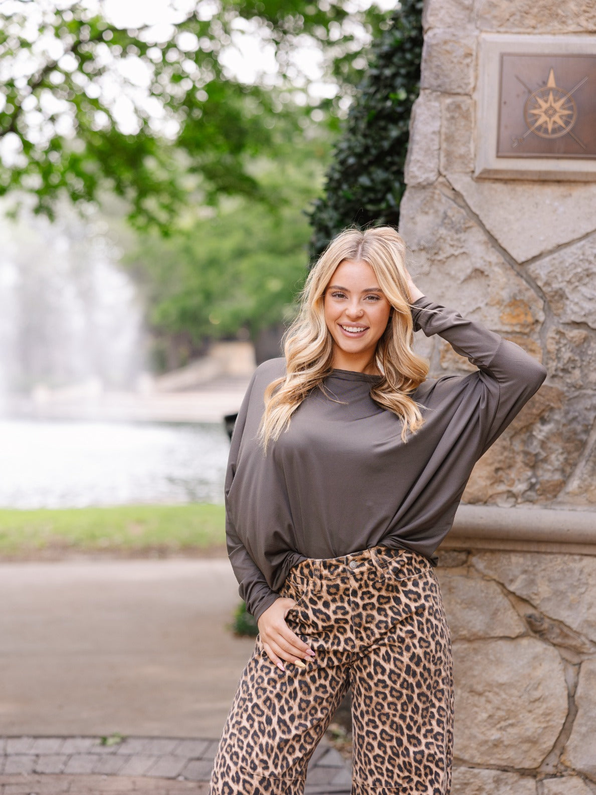 Long-sleeve Crewneck, Olive