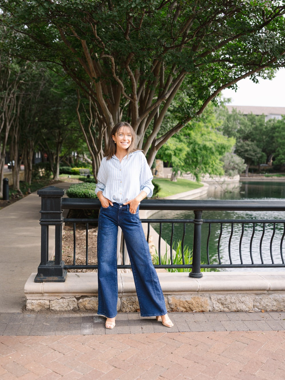 Wide Leg Jeans, Dark Wash