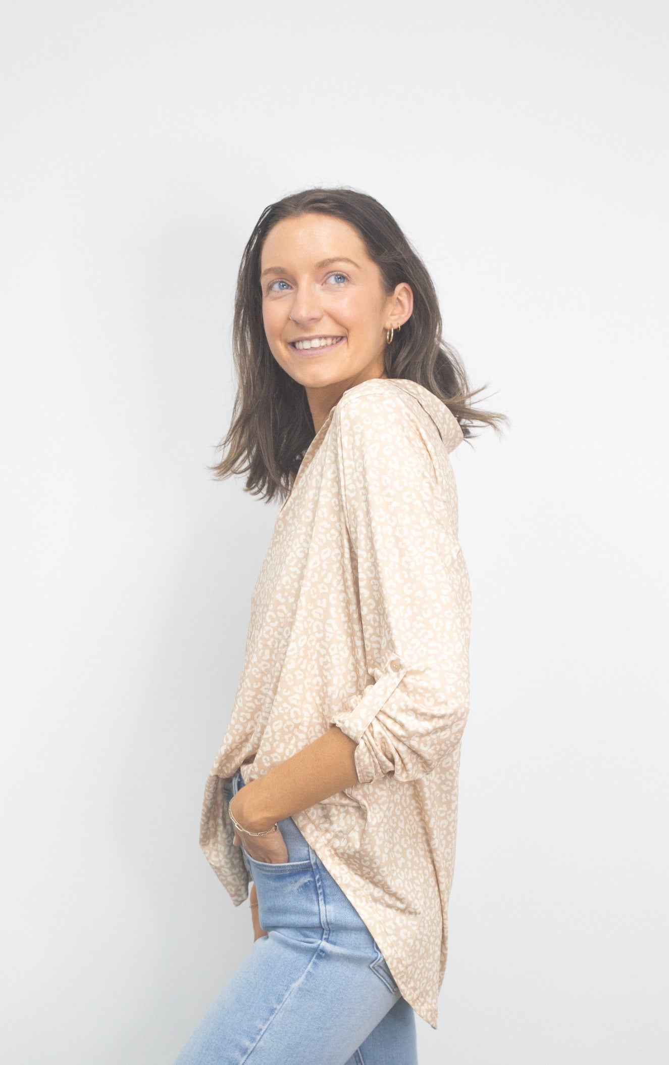 Gemma V-Neck Top, Tan Leopard