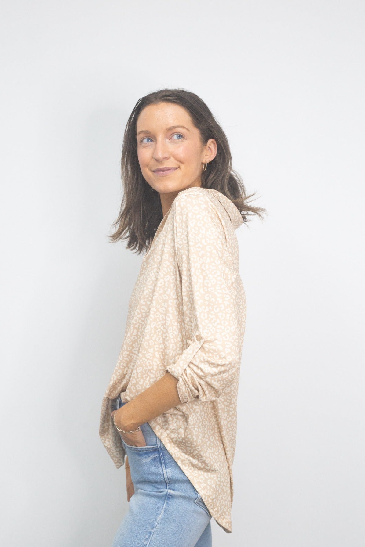 Gemma V-Neck Top, Tan Leopard