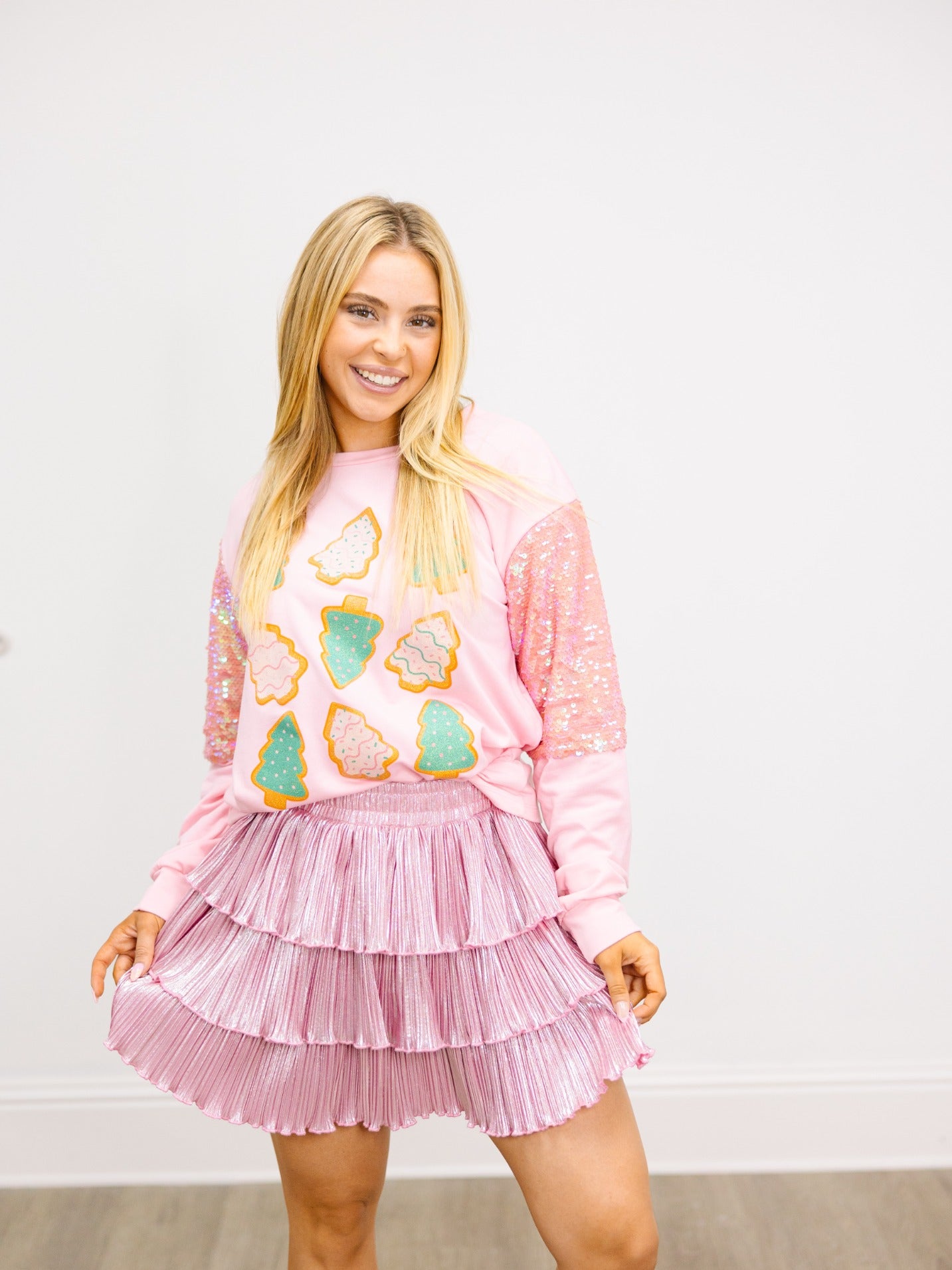 Christmas Tree on Light Weight Sequins Crewneck, Pink