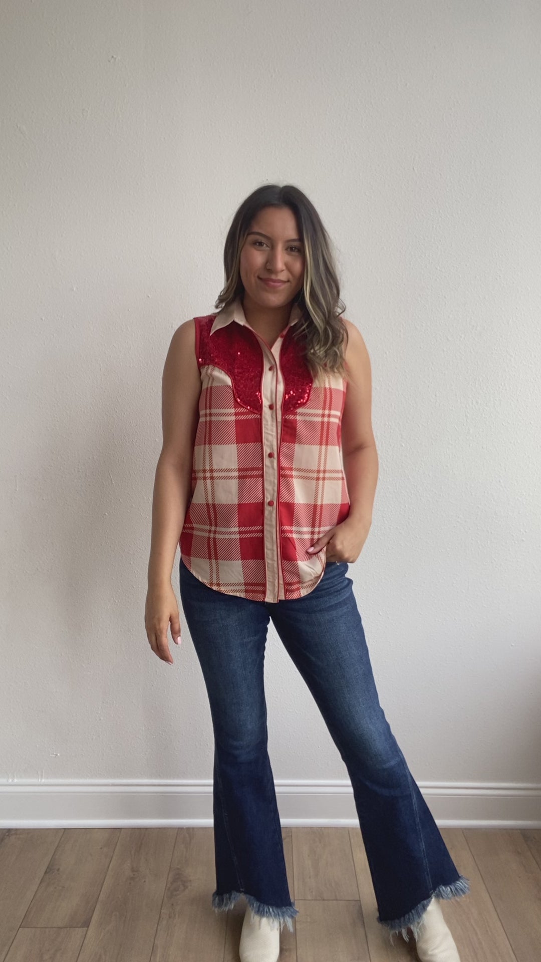 ‘Can I Get A Yee-Haw' Western Sleeveless Button-Up Shirt