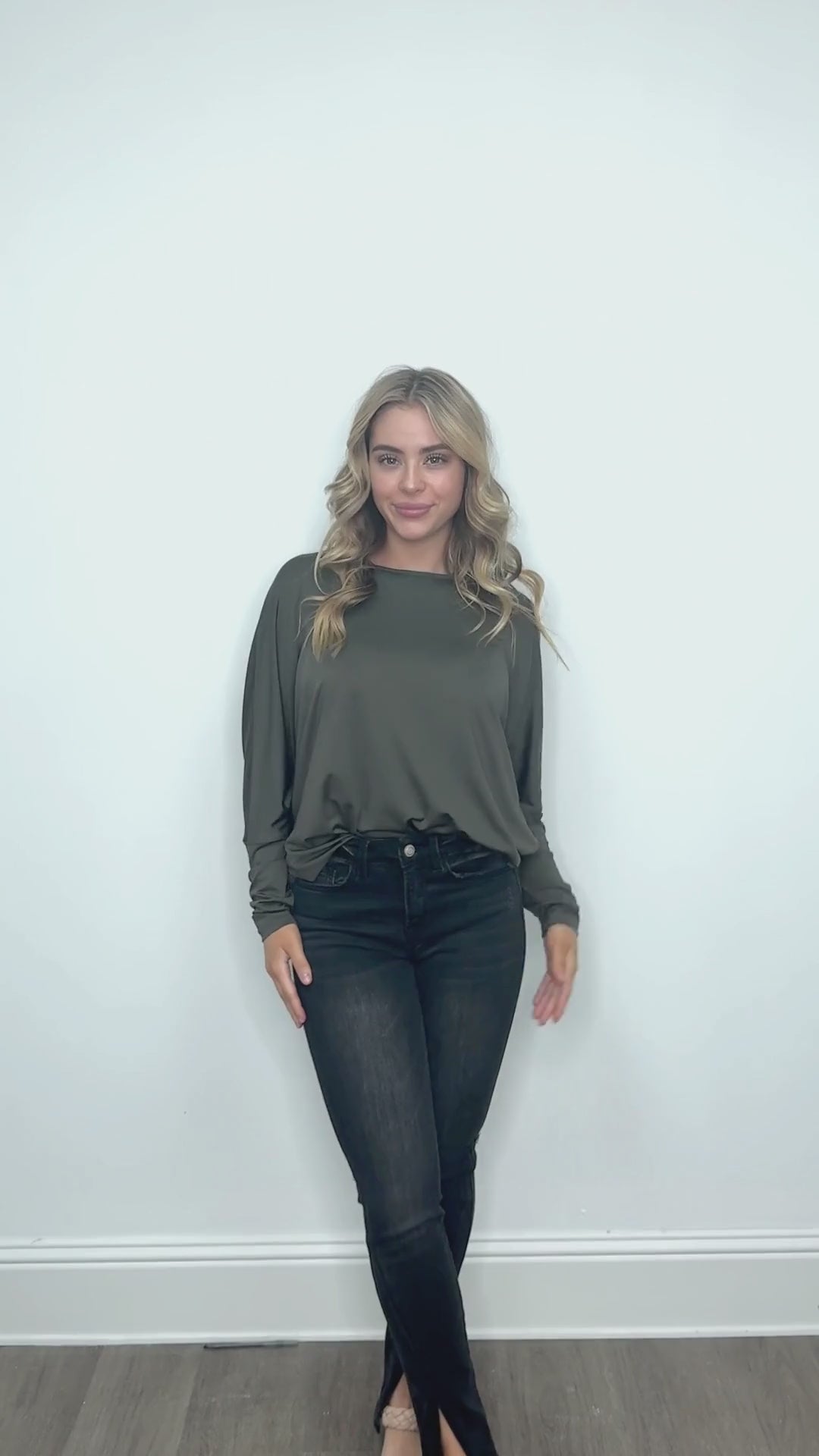 Long-sleeve Crewneck, Olive