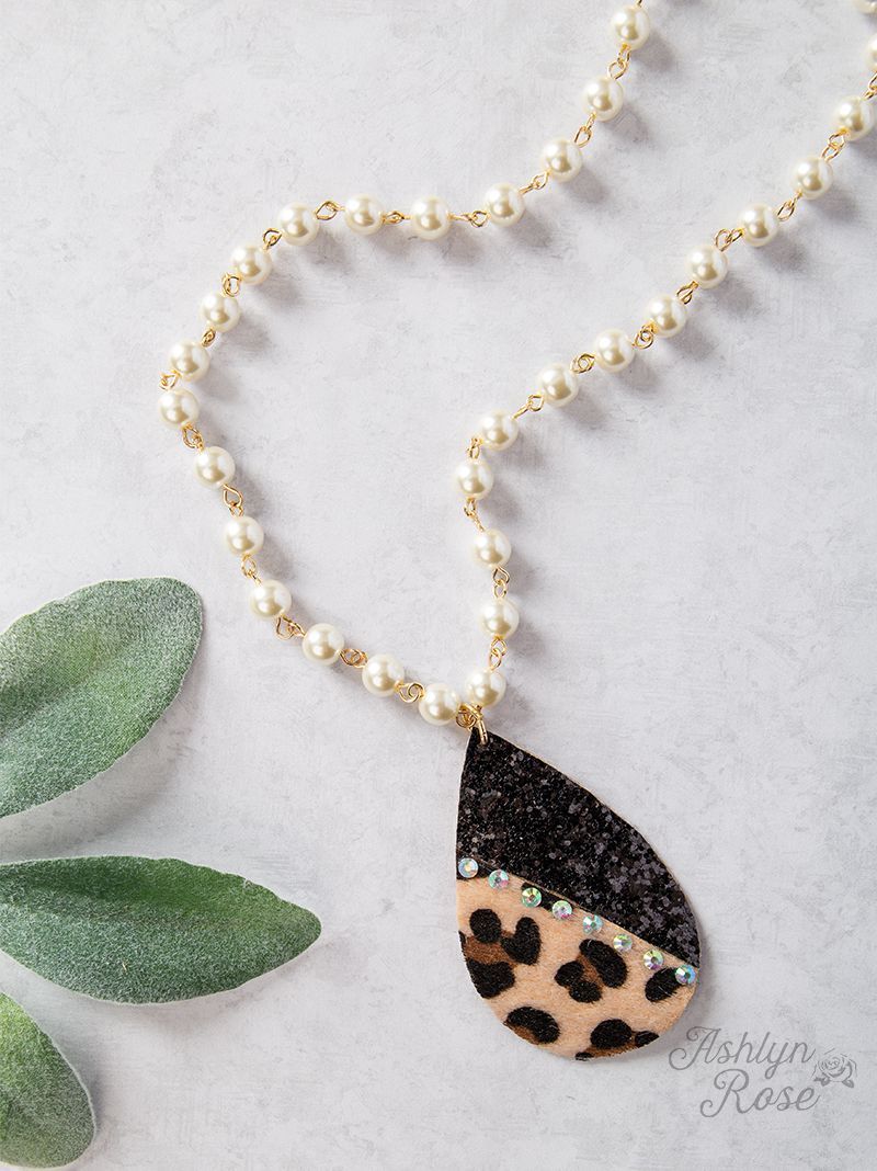 Split Between Shine and Grind Teardrop Necklace, Black