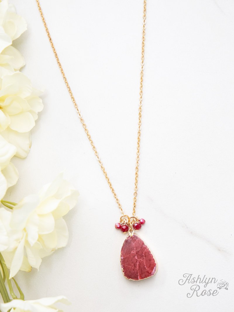 Makes you Stand out Stone Pendant Necklace, Red