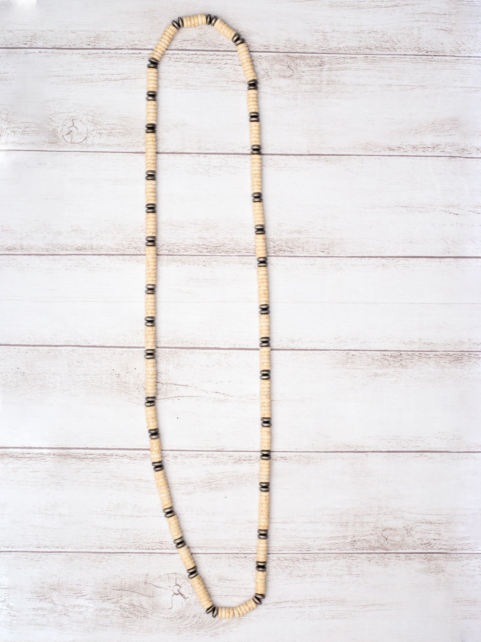 Western Flat Cream Shell Beaded Necklace