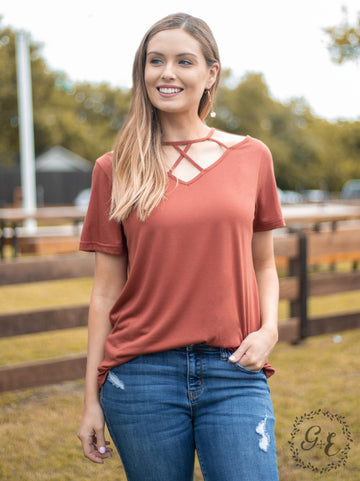 Vineyard Day Caged Neckline Tee, Red