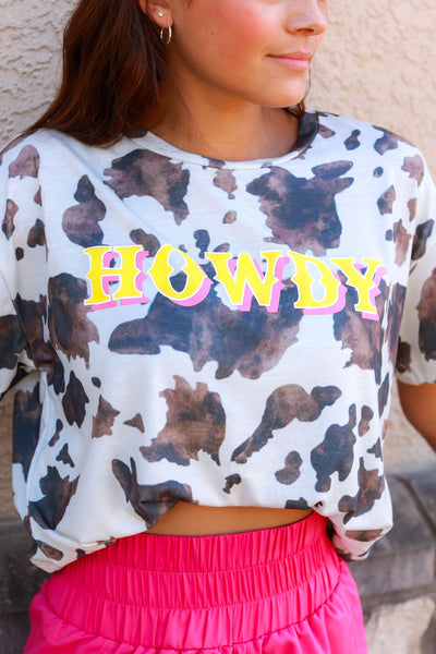 Howdy on Mooving On Short Sleeves T-Shirt, Cow Print