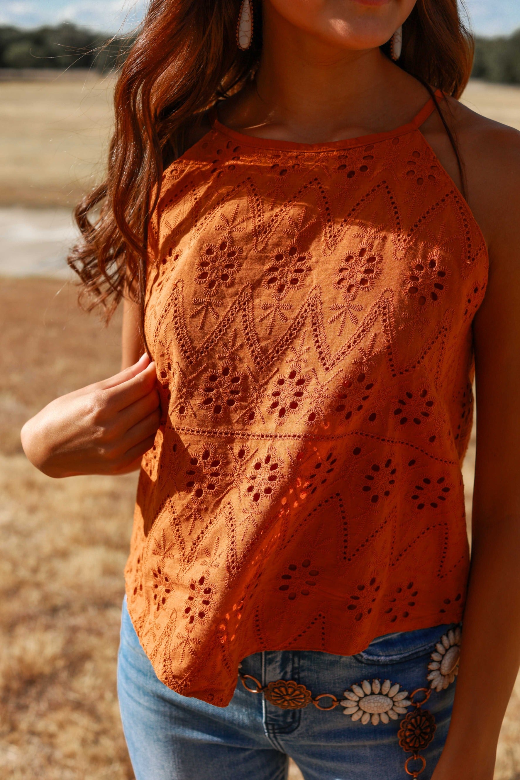 Yala Eyelet Tank, Rust, detail