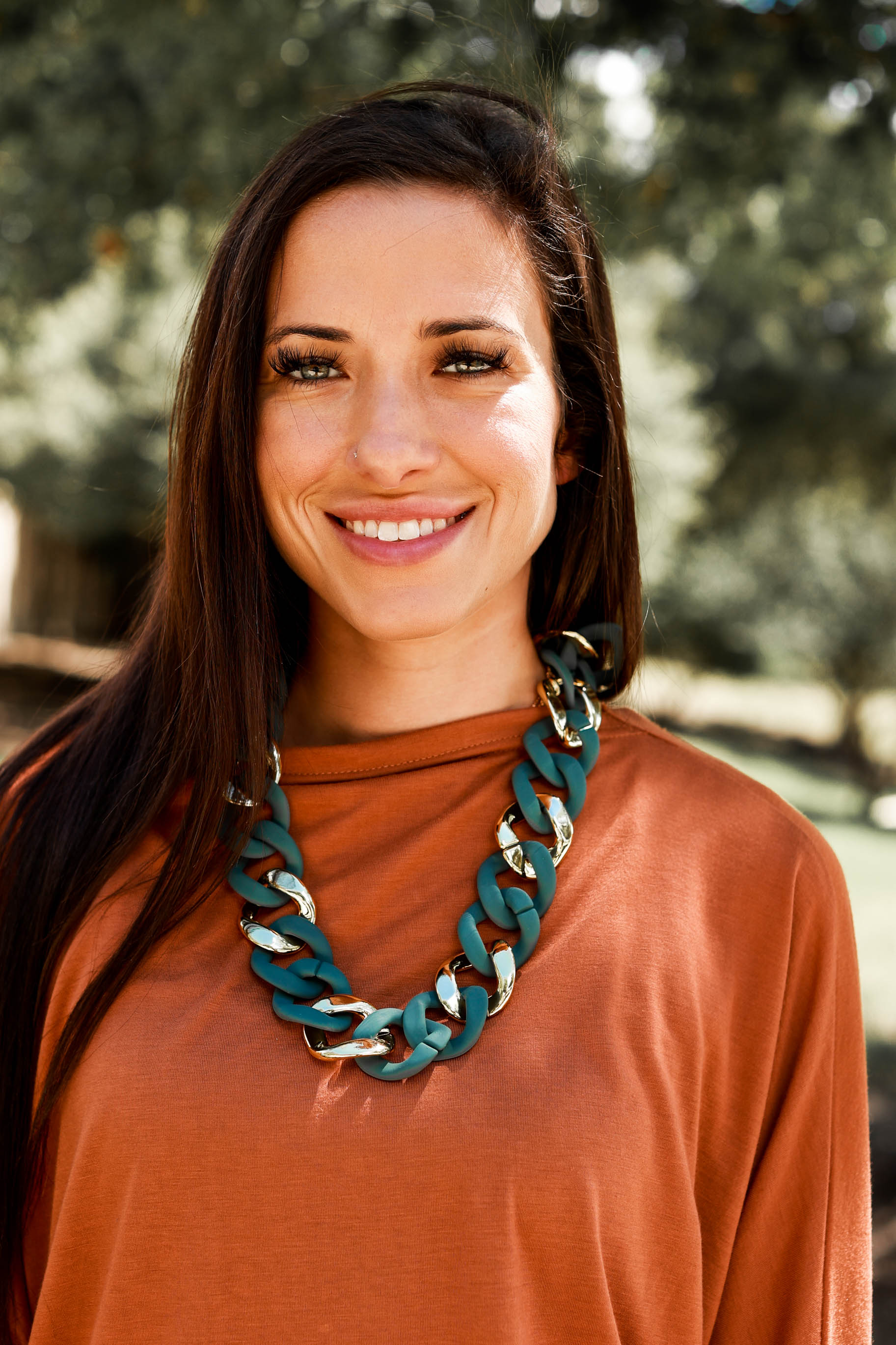 Flirt Alert Teal and Gold Chain Necklace, detail